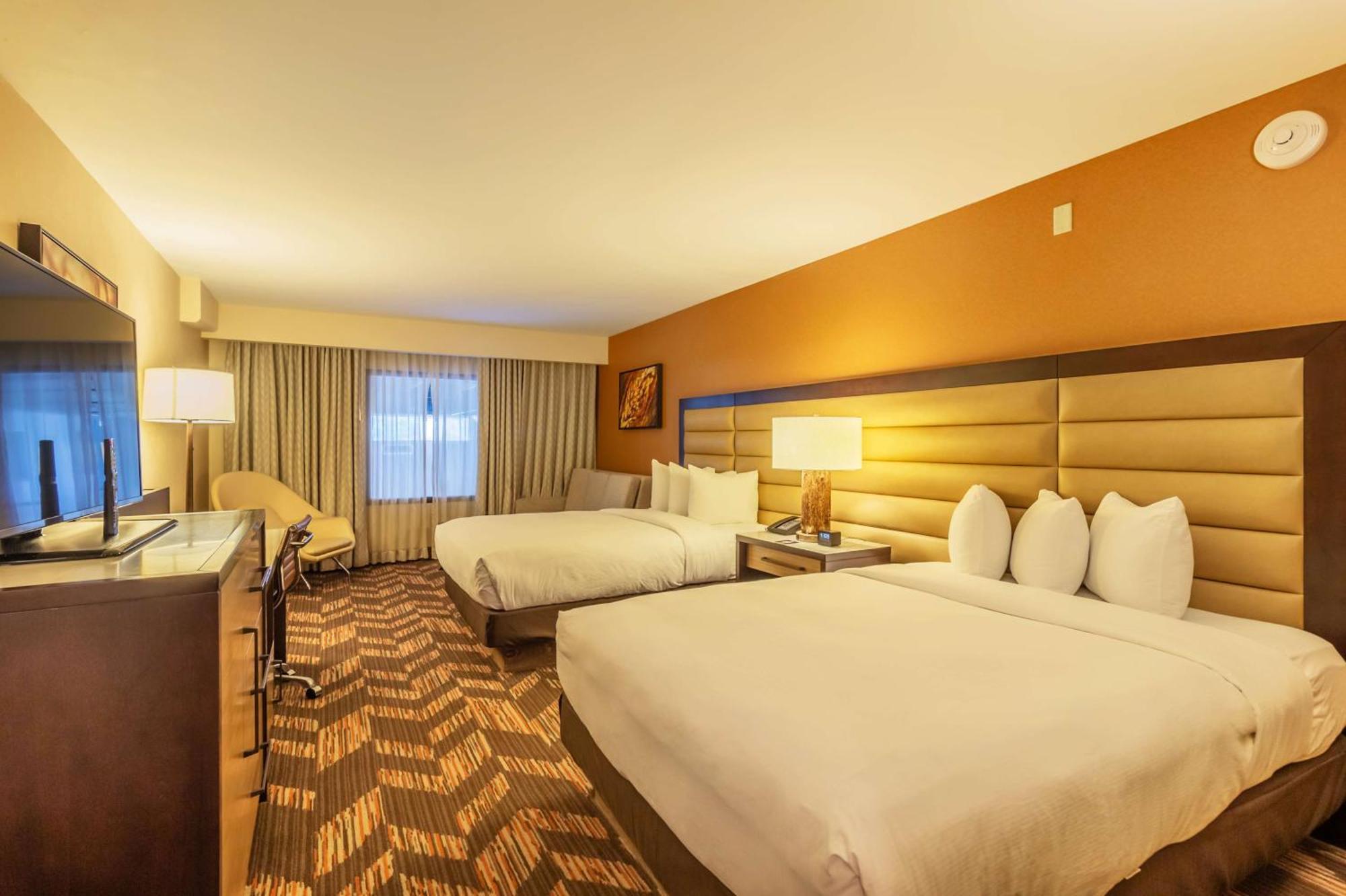 Doubletree By Hilton Lawrence Hotel Buitenkant foto