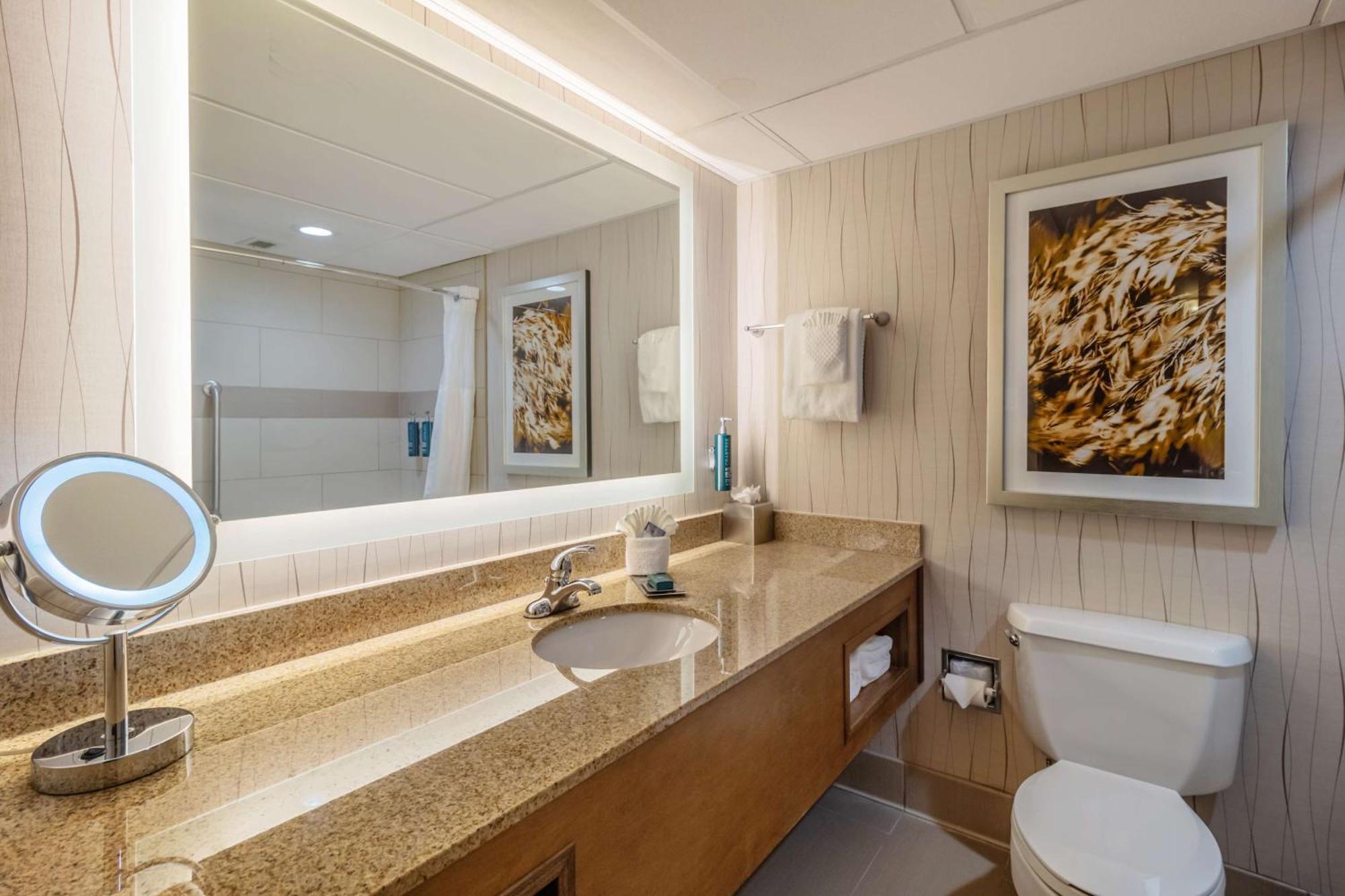 Doubletree By Hilton Lawrence Hotel Buitenkant foto