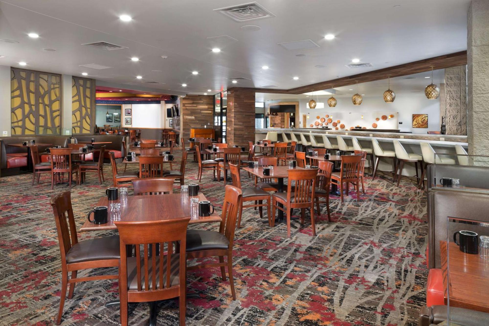 Doubletree By Hilton Lawrence Hotel Buitenkant foto
