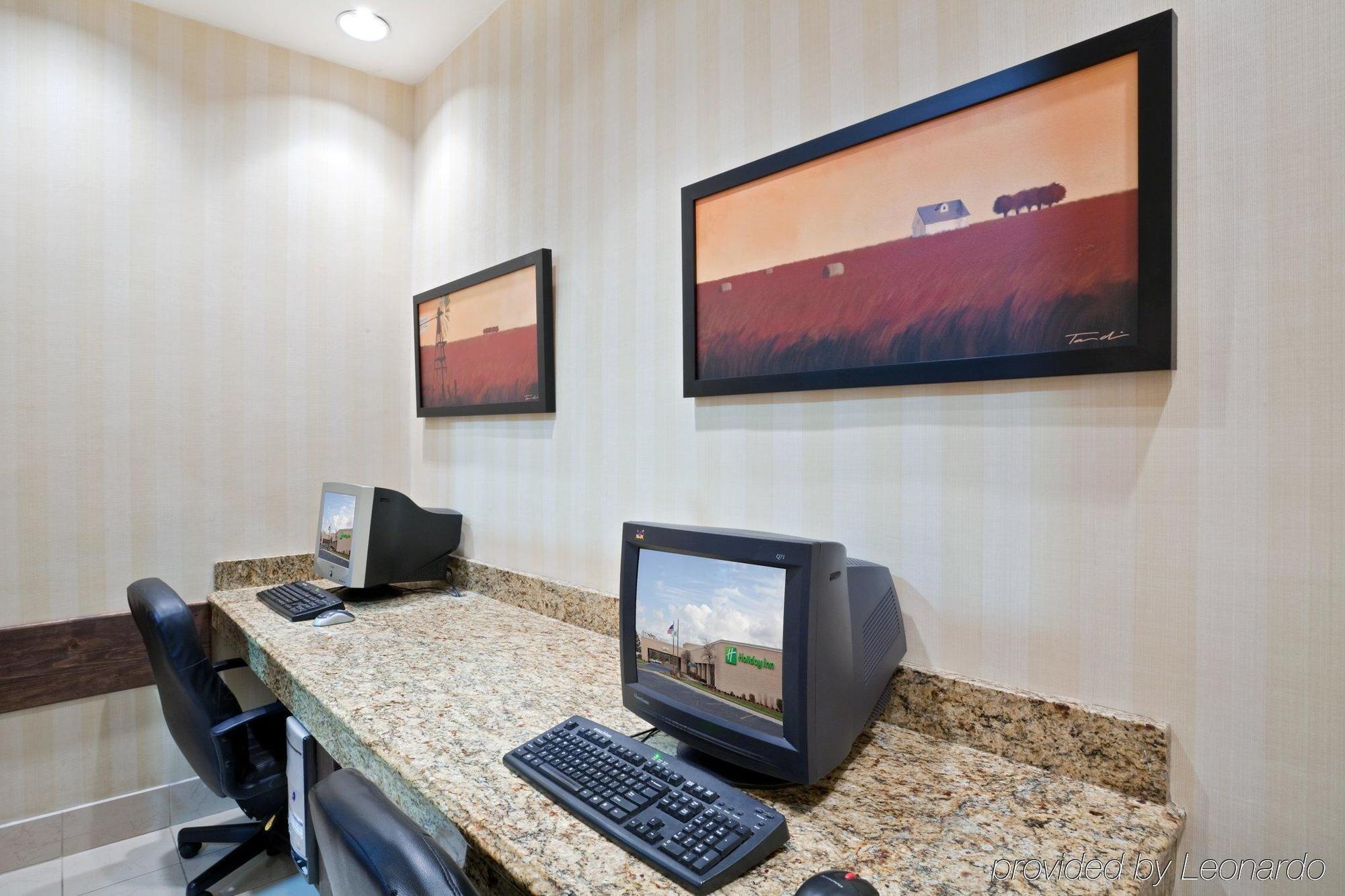 Doubletree By Hilton Lawrence Hotel Buitenkant foto