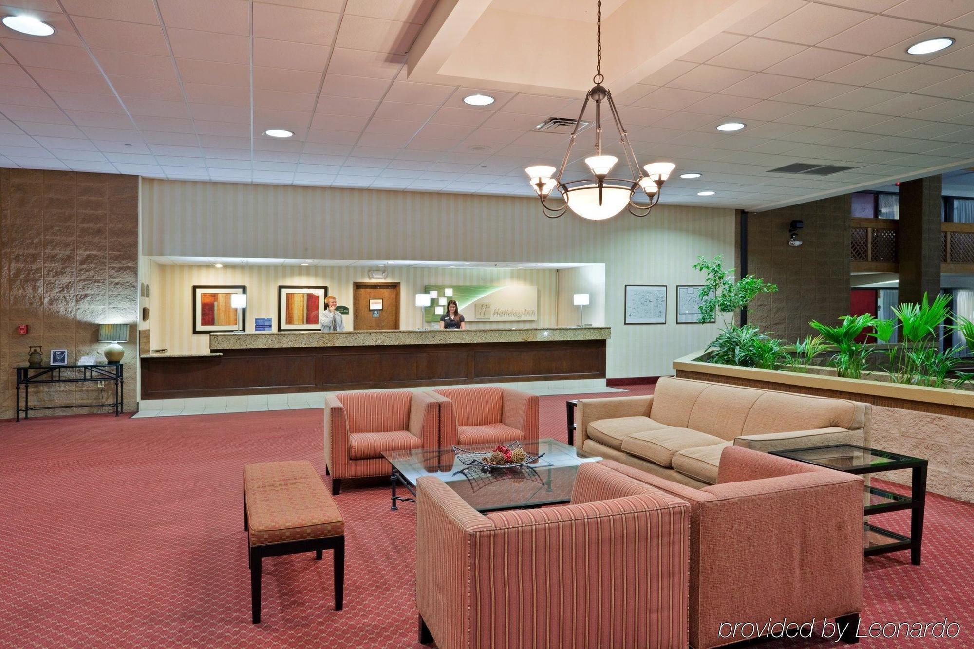 Doubletree By Hilton Lawrence Hotel Buitenkant foto